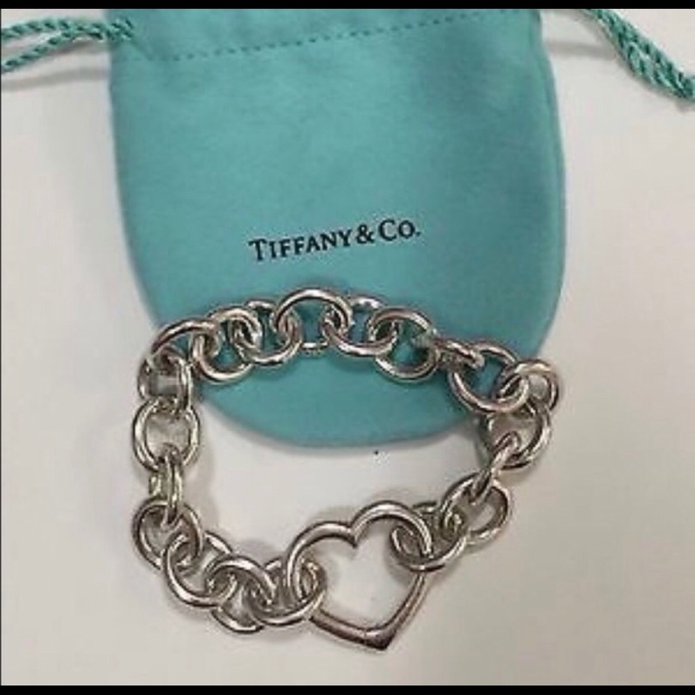 Tiffany & Co. Large Heart Link Clasp bracelet
